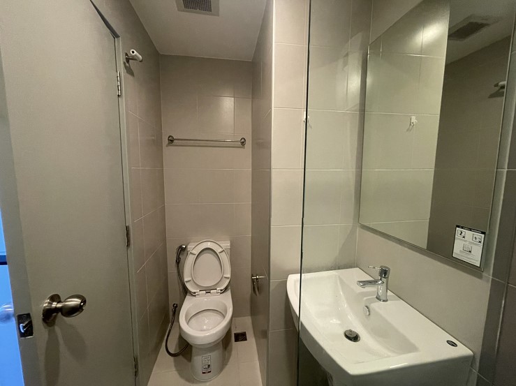 Ideo Mobi Sukhumvit Eastgate  ห้องน้ำ.jpg