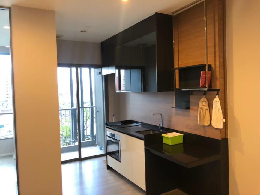 The Room Sathorn - St.Louis ครัว.jpg