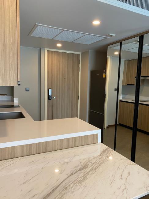 Na Vara Residence  ตู้เสื้อผ้า.jpg