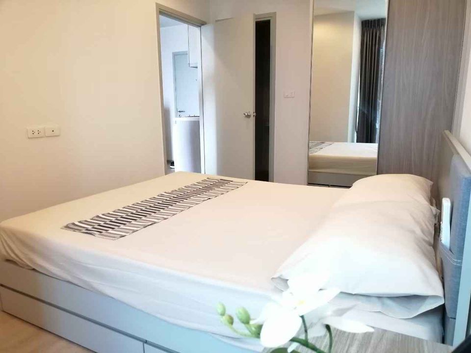 Ideo Sathorn - Thaphra เตียง.jpg