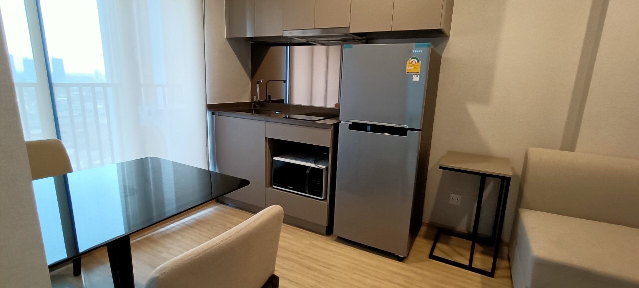 The Privacy Thaphra Interchange ครัว.jpg