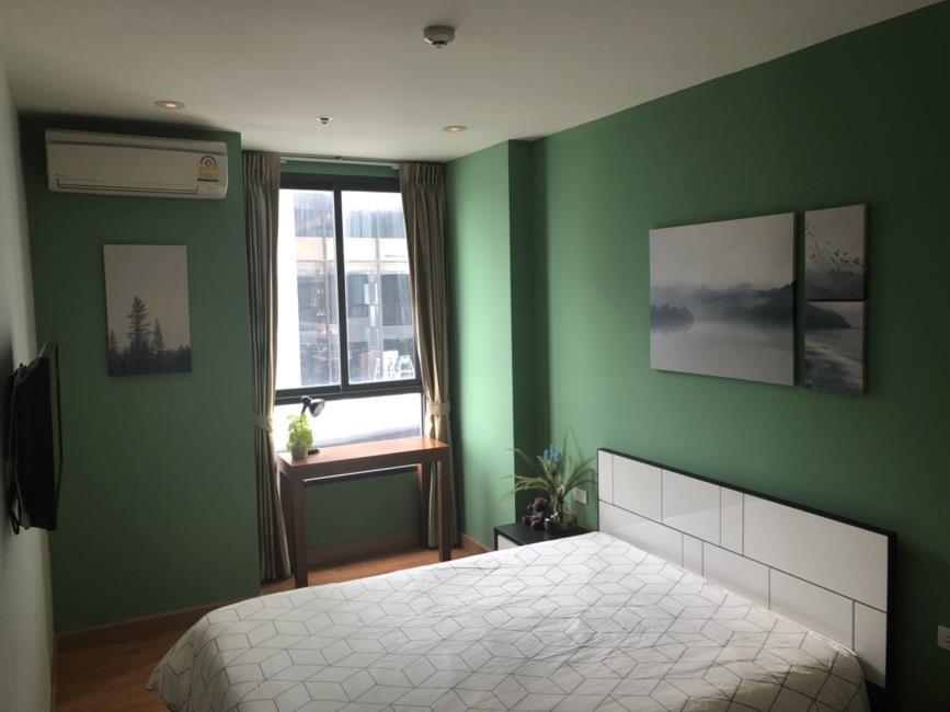 The President Sukhumvit เตียงนอน.jpg