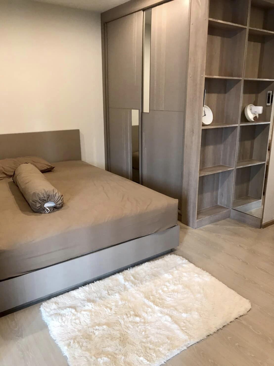 ดิ เอ็กเซล อุดมสุข ห้องนอน.jpg