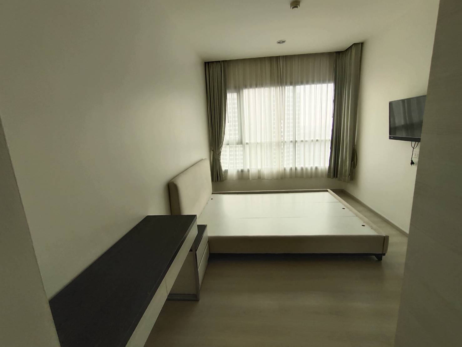 Life Ratchadapisek เตียง.jpg