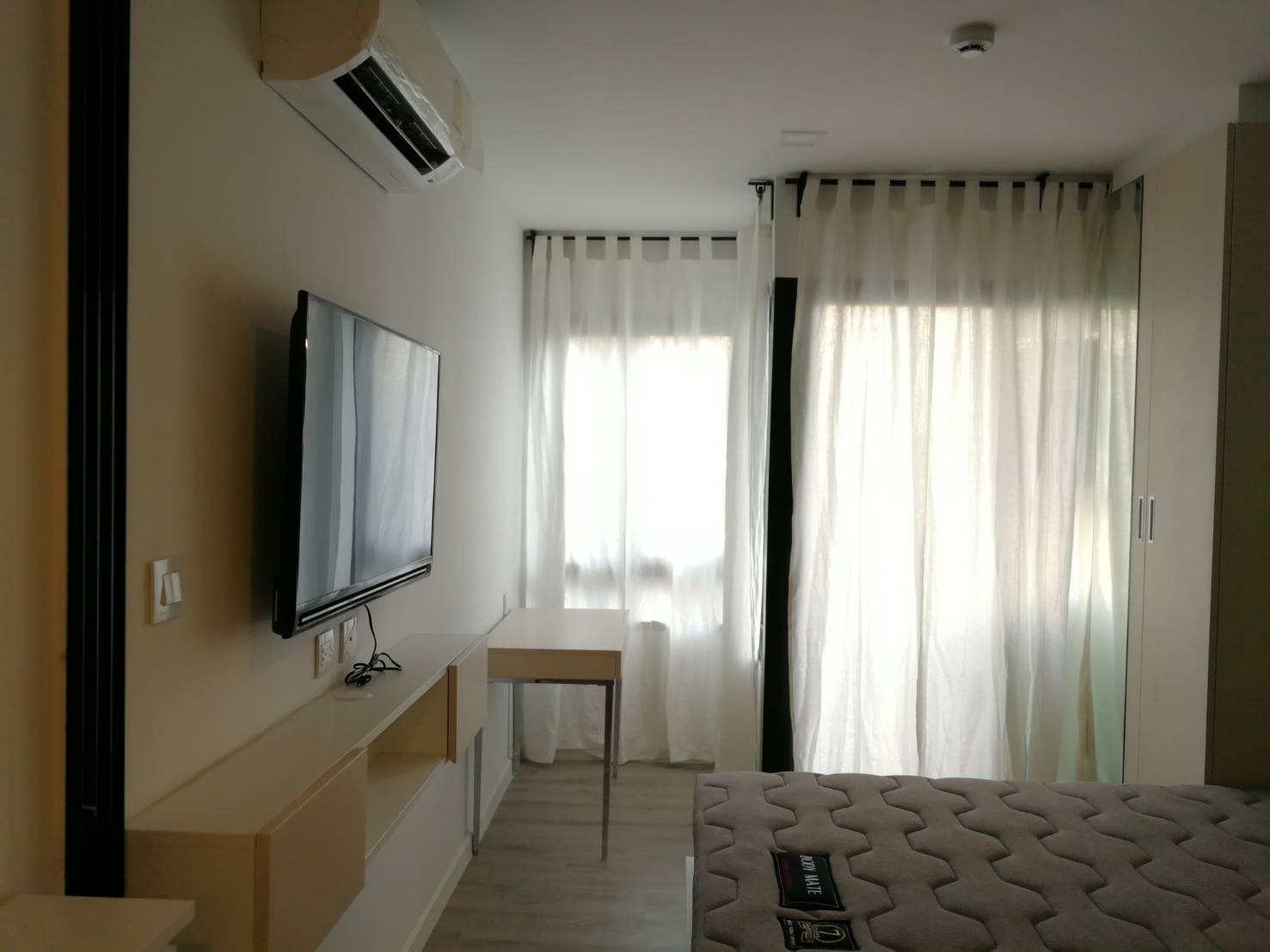 Pause Sukhumit 103 ทีวี.jpg