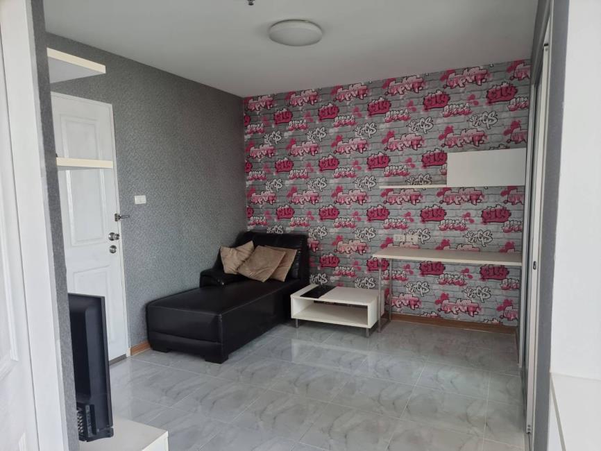 The Trust Residence Ratchada-Rama 3 โซฟา.jpg