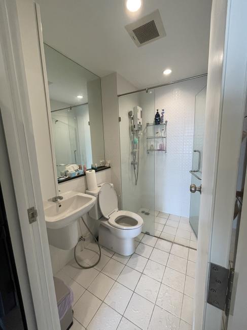 The tree Interchange ห้องน้ำ.jpg