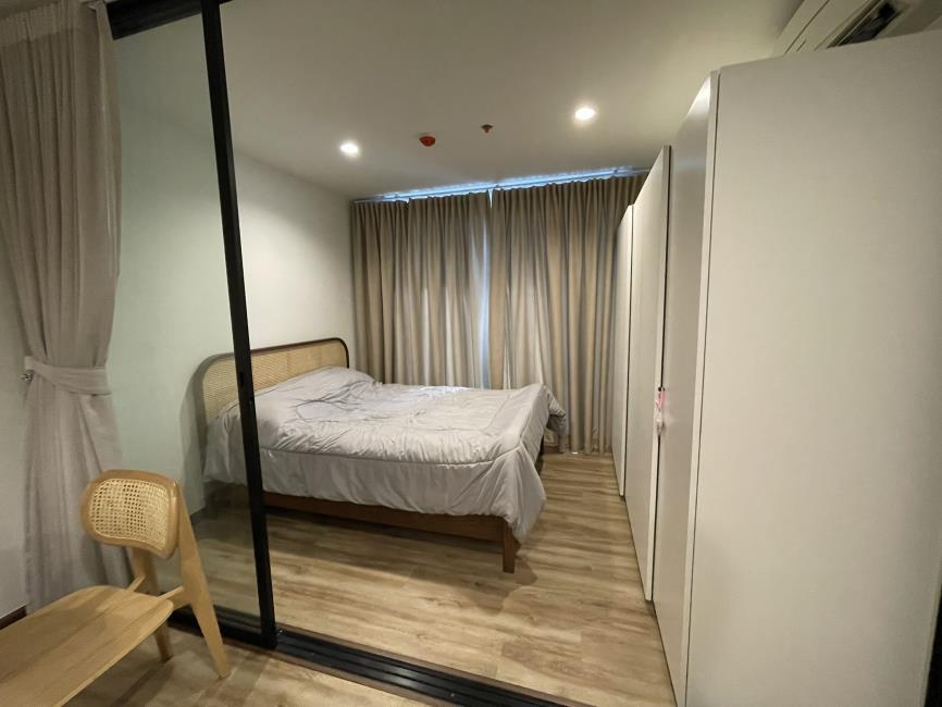 The tree Interchange เตียงนอน.jpg