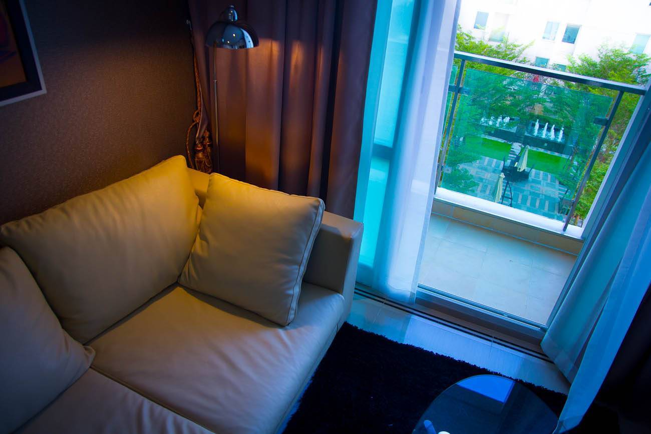 T.C. Green โซฟา (2).jpg