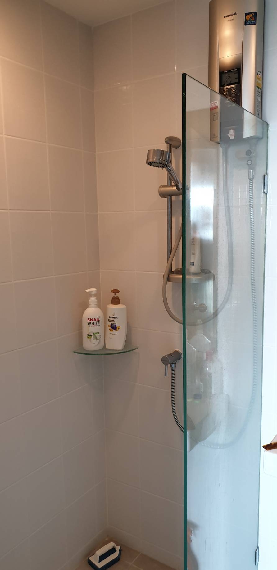 Ideo Wutthakat ห้องอาบน้ำ.jpg