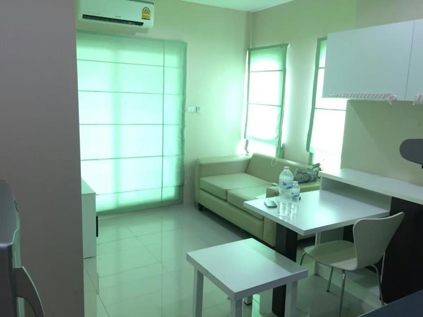 BTS Residence  โซฟา โต๊ะอาหาร.jpg