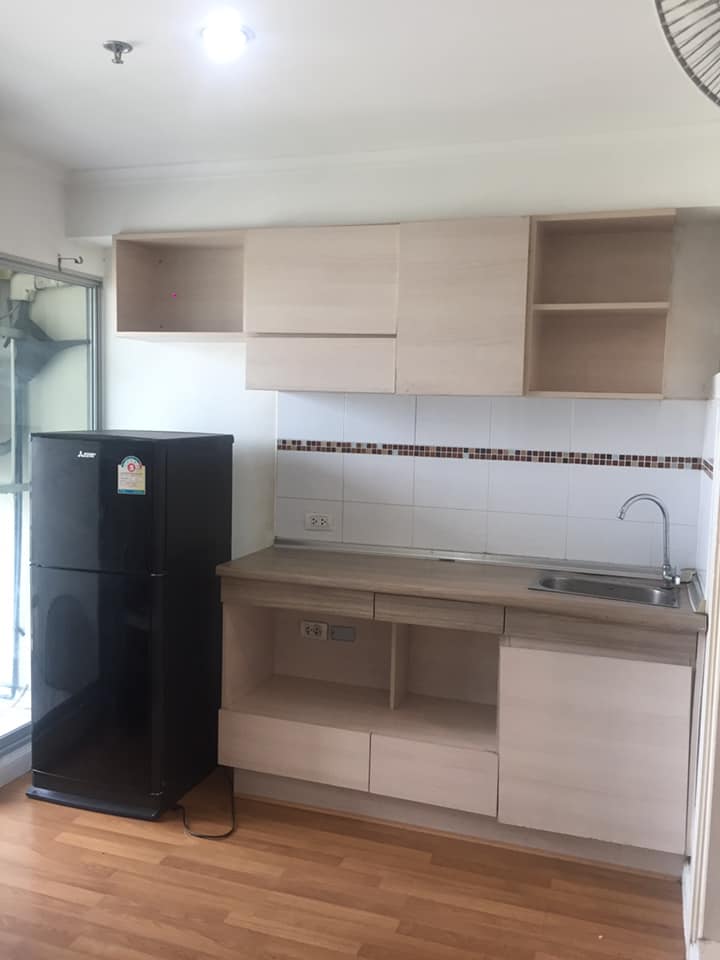 Lumpini Place Rama 4-Kluaynamthai ครัว.jpg