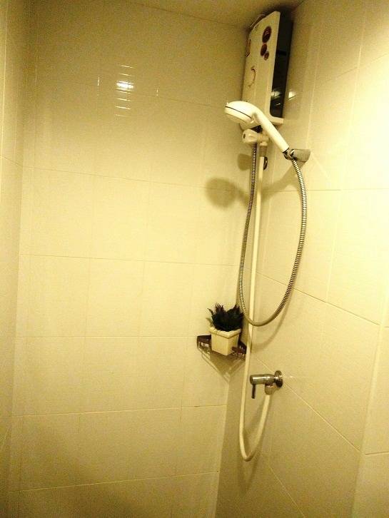 Lumpini Ville Onnut 46 ห้องอาบน้ำ.jpg