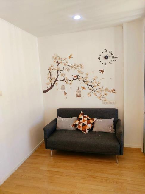 Lumpini Ville Onnut 46 โซฟา.jpg