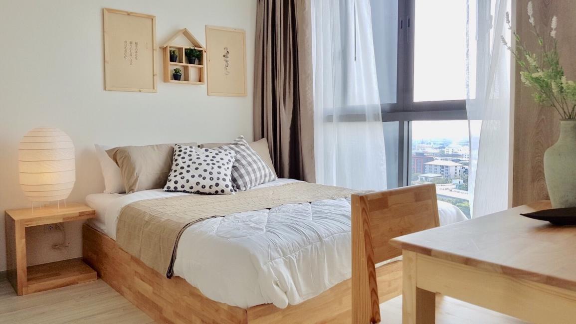 Ideo Mobi Sukhumvit Eastgate  เตียง.jpg