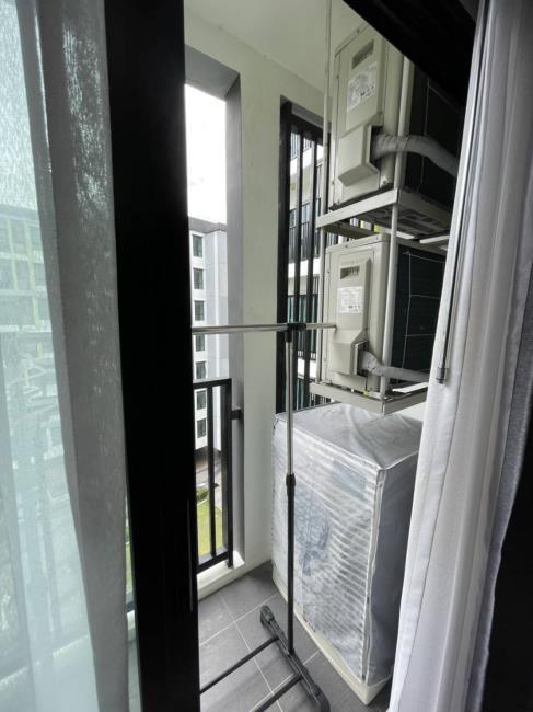 The Niche Mono Sukhumvit 50 ระเบียง เครื่องซักผ้า.jpg