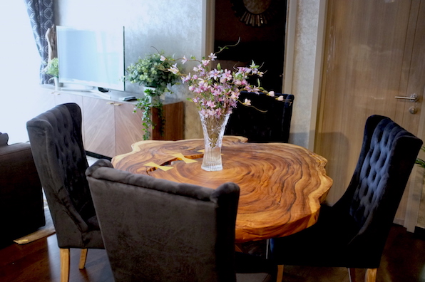 The Line Ratchathewi โต๊ะอาหาร.jpg