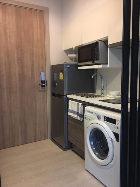 Condolette Midst Rama 9  ครัว.jpg