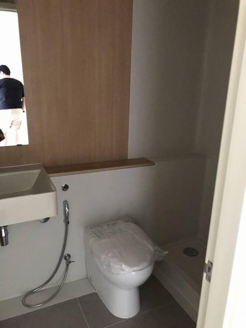 Aspire Sathorn Thapra ห้องน้ำ.jpg