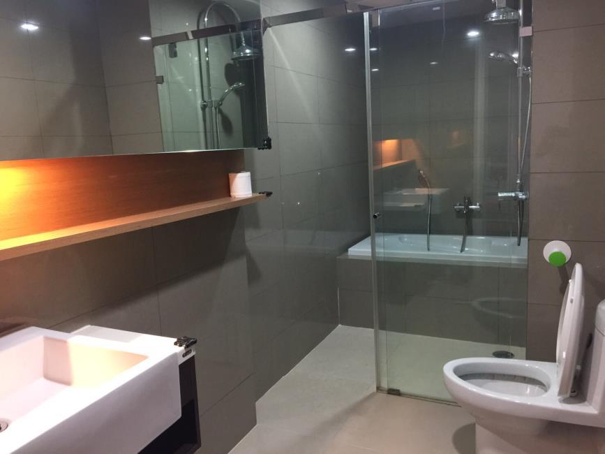 15 Sukhumvit Residences  ห้องน้ำ.jpg