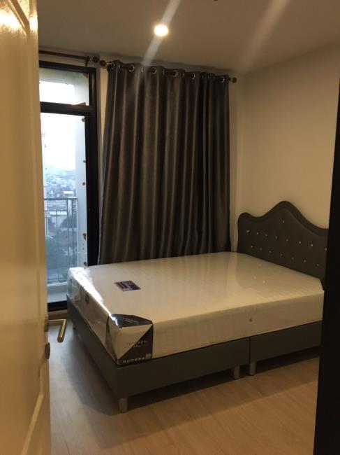 Bangkok Horizon Sathorn เตียง.jpg
