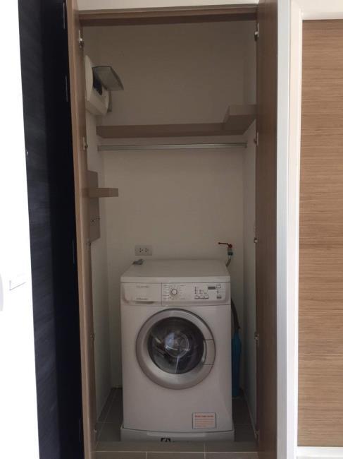 Rhythm Sukhumvit  เครื่องซักผ้า.jpg