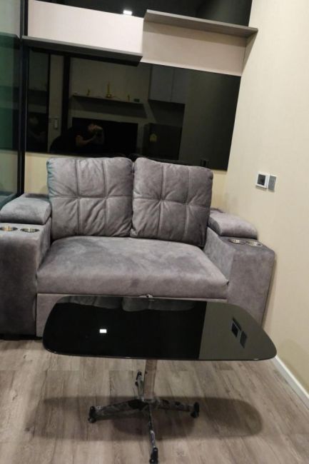 Brown Condo Ratchada 32 โซฟา.jpg