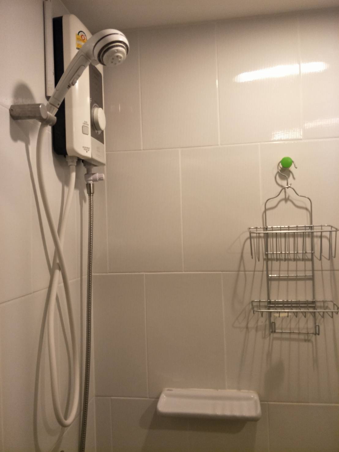 U Delight @Talat Phlu Station เครื่องทำน้ำอุ่น.jpg