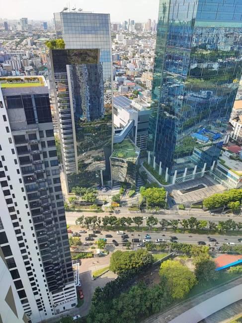 Noble Revolve Ratchada วิวเมือง.jpg