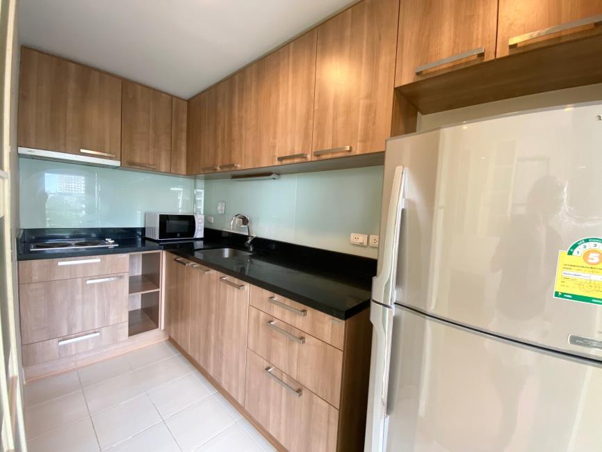 Hive Sukhumvit 65 ครัว.jpg