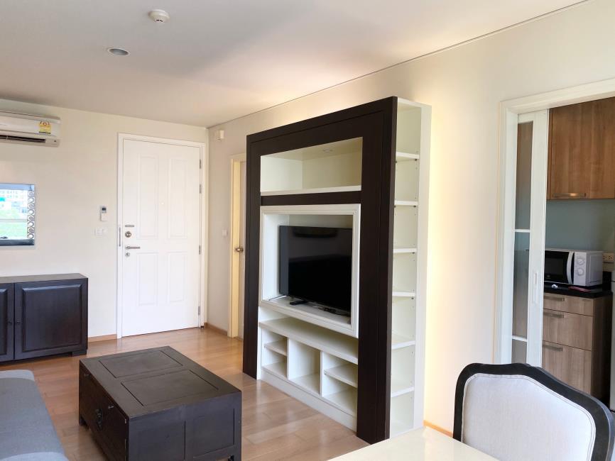 Hive Sukhumvit 65 ทีวี.jpg