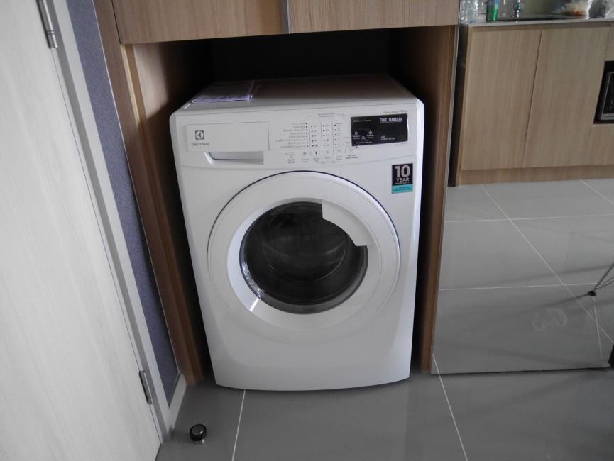 M Jatujak มุมเครื่องซักผ้า.jpg