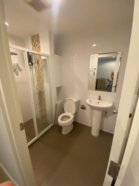 The Series Udomsuk ห้องน้ำ.jpg