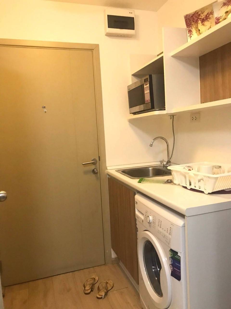 Elio Condo Sukhumvit 64 ครัว.jpg