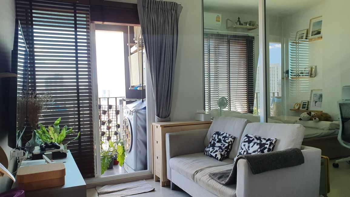 Chapter One Eco Ratchada - Huaikwang มุมโซฟา.jpg