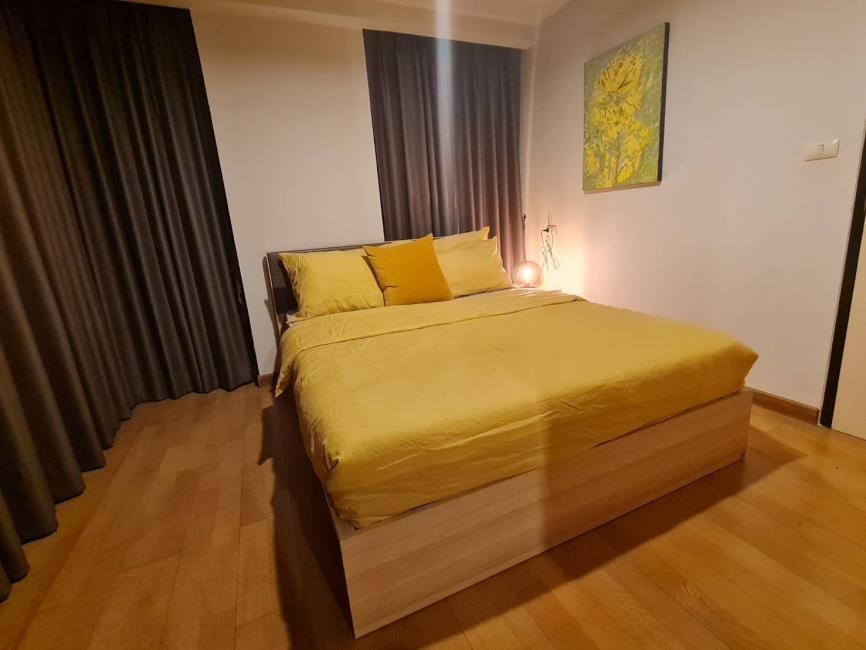 Bangkok Feliz Sukhumvit 69 เตียงนอน.jpg