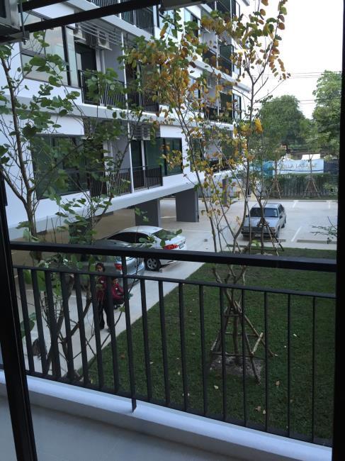 Villa Lasalle  มุมระเบียง.jpg