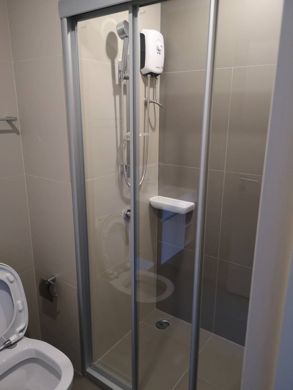 Lumpini Suite Phetchaburi-Makkasan ห้องน้ำ.jpg