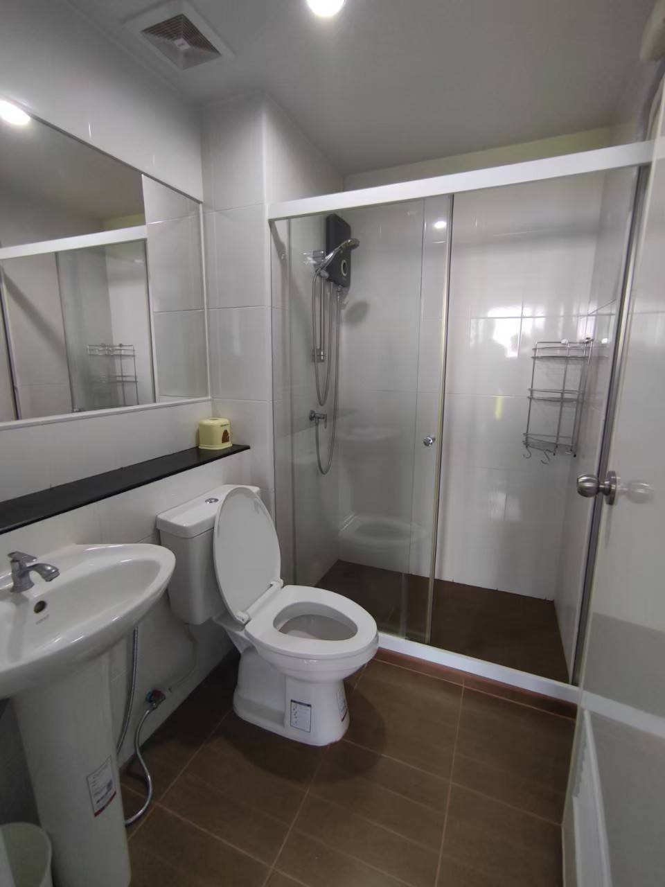 Regent Home Sukhumvit 81 ห้องน้ำ.jpg