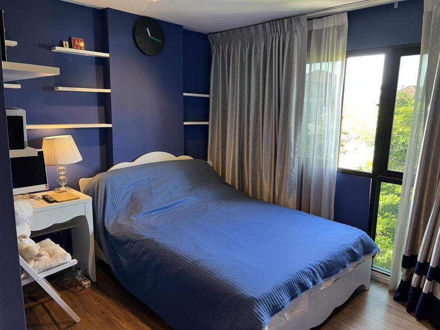 B Republic เตียงนอน.jpg