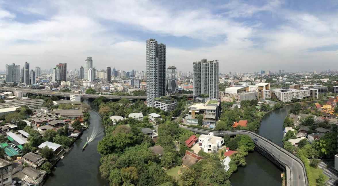 Blocs 77 วิว.jpg