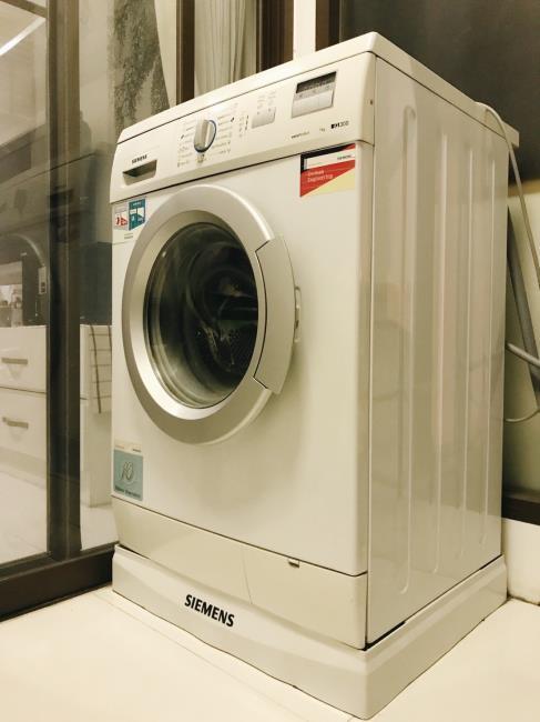 Ideo Blucove Sathorn เครื่องซักผ้า.jpg