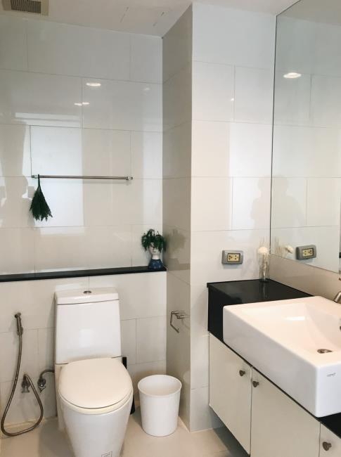 Ideo Blucove Sathorn ห้องน้ำ.jpg