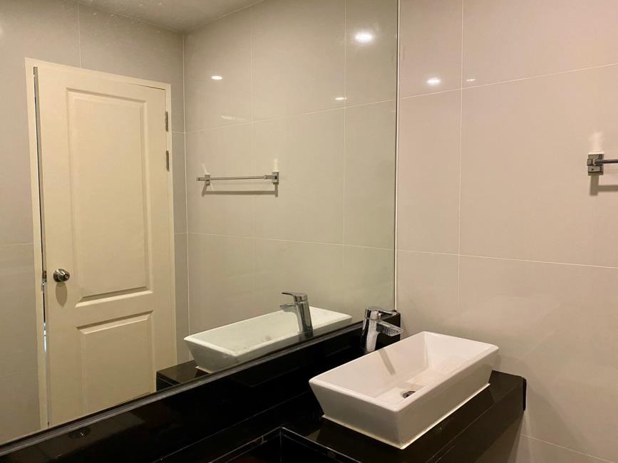 Bangkok Horizon Sathorn อ่างล้างหน้าง.jpg