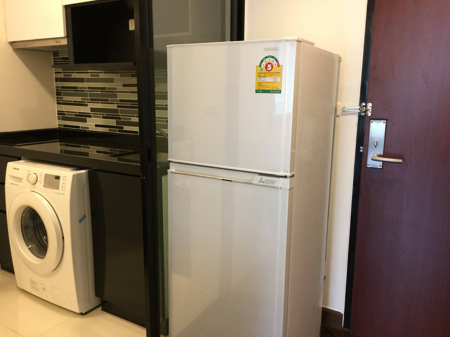 Bangkok Feliz Sathorn-Taksin มุมครัว.jpg