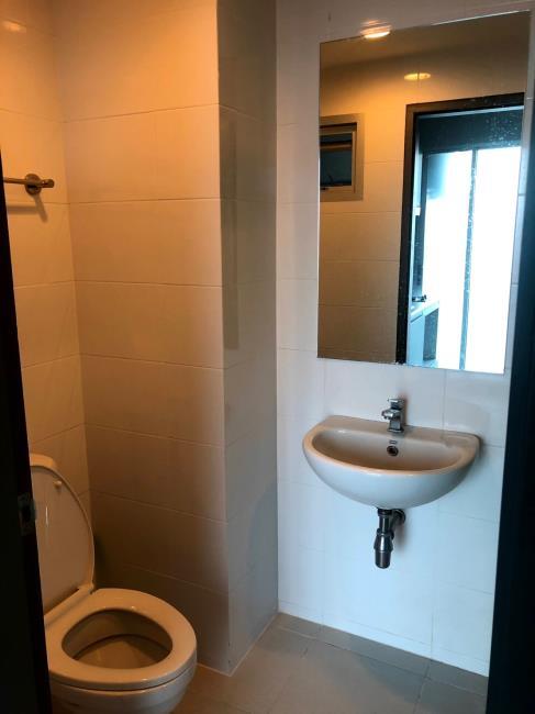 Present Condo Ekachai 32 ห้องน้ำ.jpg