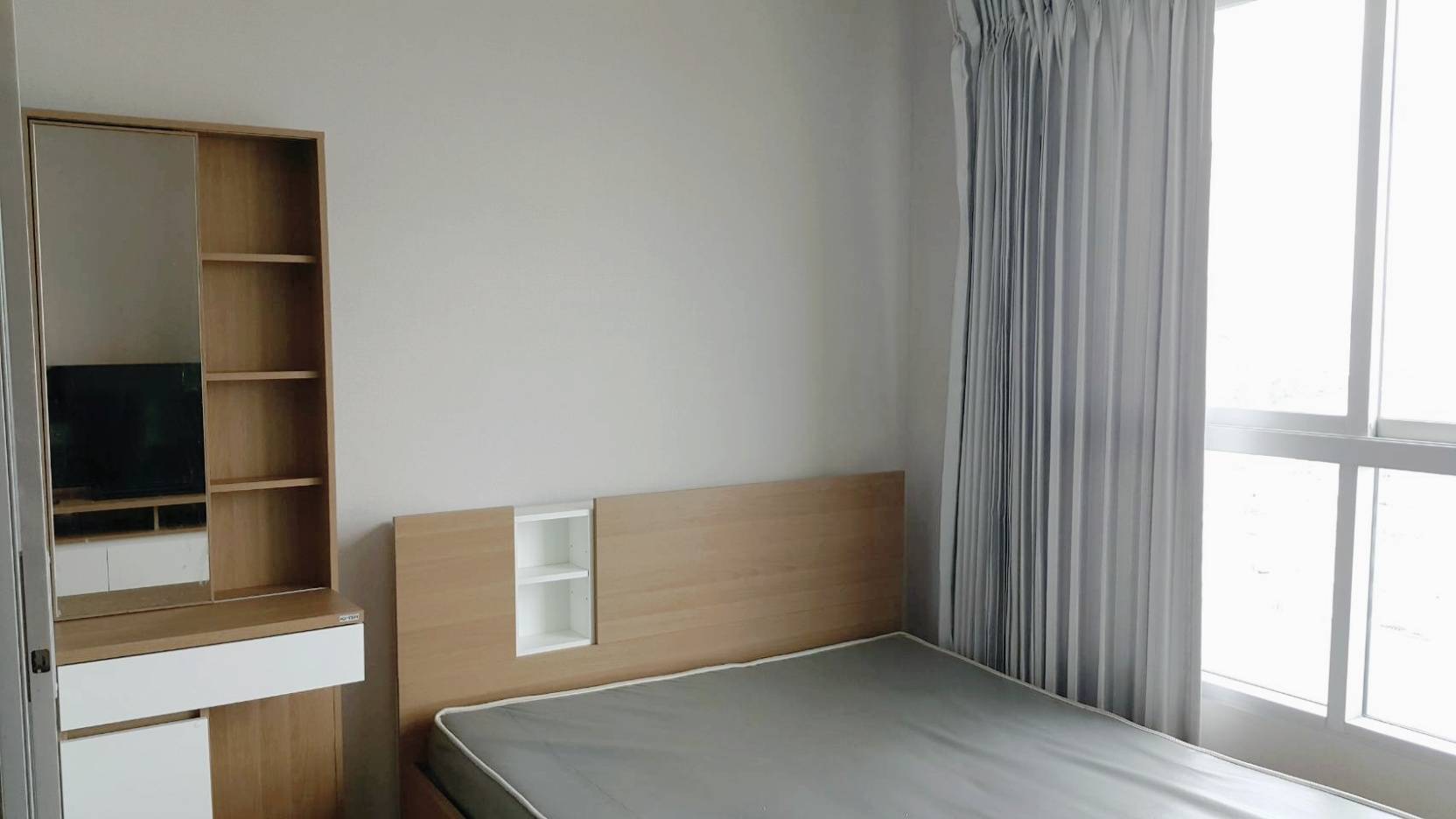 Fuse Chan - Sathorn หัวเตียง.jpg