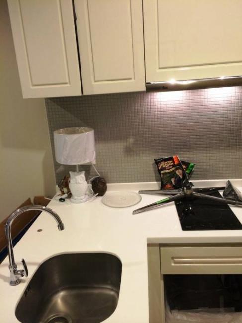 Condolette Dwell Sukhumvit 26 ครัว.jpg