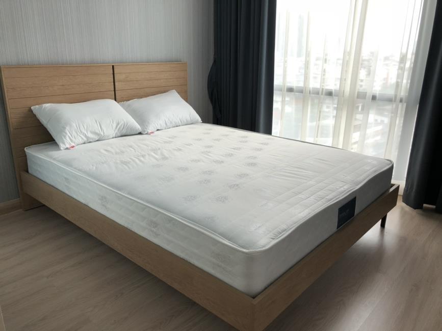 Bangkok Horizon Sathorn เตียงนอน.jpg