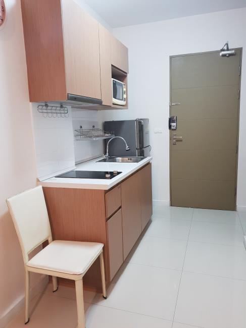 Ideo Mix Phaholyothin ครัว.jpg